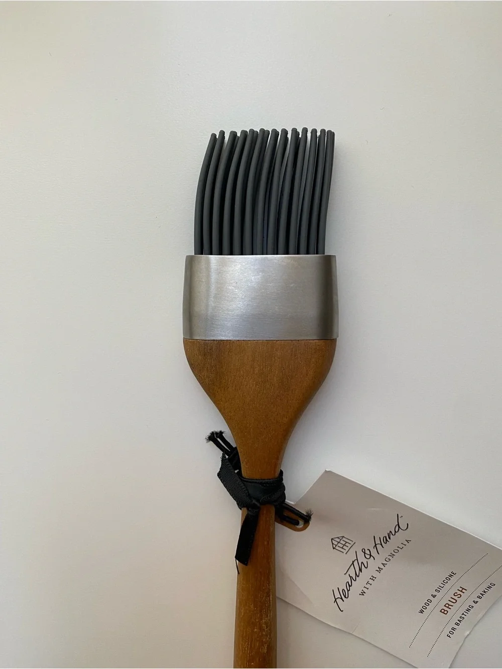 HEARTH & HAND WITH MAGNOLIA WOOD & SILICONE BRUSH FOR BASTING & BAKING NEW